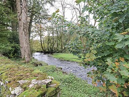 Smithy Cottage at Bowland Bridge