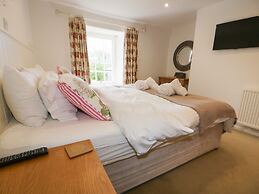 Great Western Farmhouse