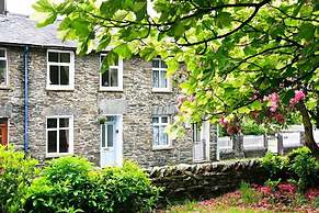 Stone Cottage at Staveley