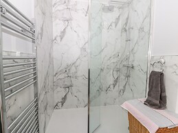 Gabby's Garden Cottage