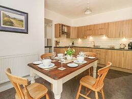 Lansdowne Lodge