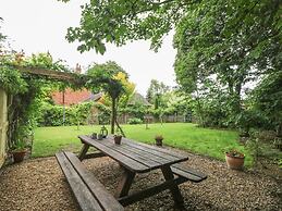 Lansdowne Lodge