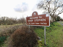 3 Eden Lodge