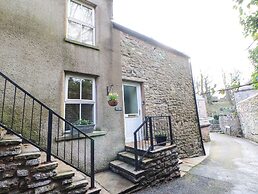 3 Eden Lodge