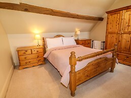 Mill Farm - The Farmhouse