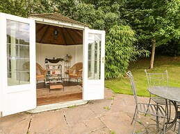 Mill Farm - The Farmhouse