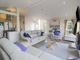 Oyster Bay Lodge