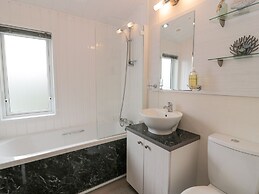 Oyster Bay Lodge