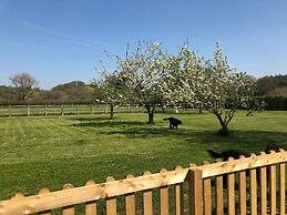 1 Barn Cottages
