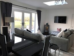 1 Barn Cottages