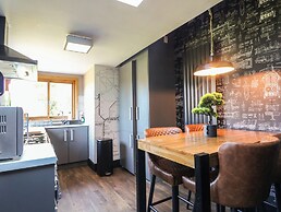 Coupling Cottage