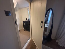 Coupling Cottage