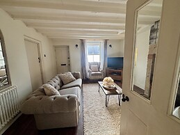 Coupling Cottage