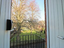 Pear Cottage - Priorwood Garden