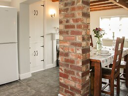 1 Royal Oak Cottages