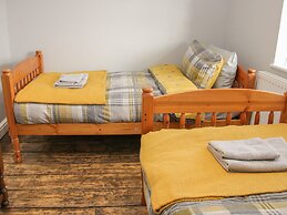 1 Royal Oak Cottages