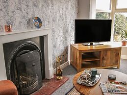 1 Royal Oak Cottages