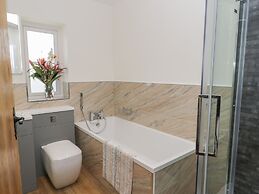 Shipswheel Cottage at Broadings Farm