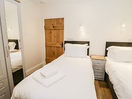 Shipswheel Cottage at Broadings Farm