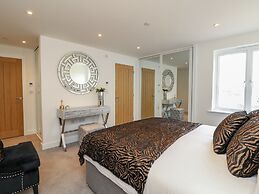 Harbourside Haven Apartment 1