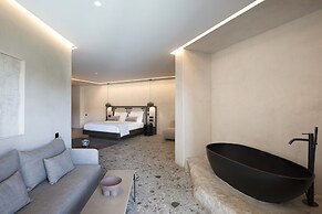 Aeonic Suites and Spa