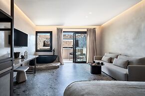 Aeonic Suites and Spa