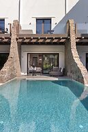 Aeonic Suites and Spa