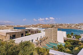 Aeonic Suites and Spa