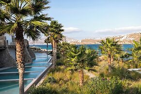 Aeonic Suites and Spa