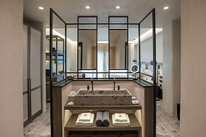 Aeonic Suites and Spa