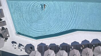 Aeonic Suites and Spa