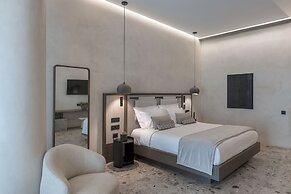 Aeonic Suites and Spa