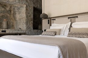 Aeonic Suites and Spa