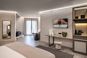 Aeonic Suites and Spa