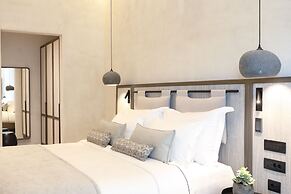 Aeonic Suites and Spa