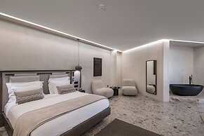 Aeonic Suites and Spa