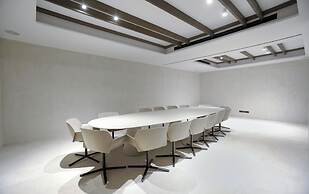 Aeonic Suites and Spa