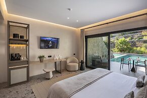 Aeonic Suites and Spa