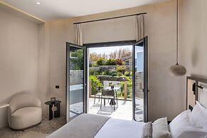 Aeonic Suites and Spa