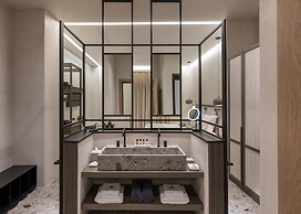 Aeonic Suites and Spa