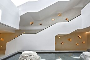 Aeonic Suites and Spa