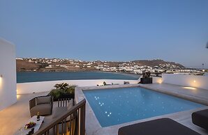 Aeonic Suites and Spa