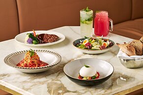 The St. Regis Dubai, The Palm