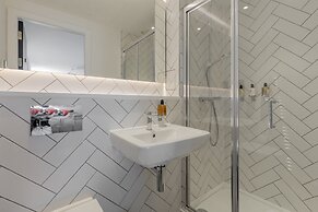 Destiny Scotland Market St Apartments