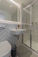 Destiny Scotland Market St Apartments