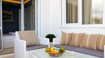 Limani Deluxe Apartments