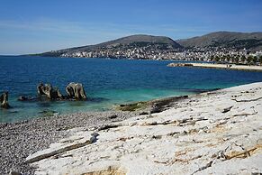 Limani Deluxe Apartments