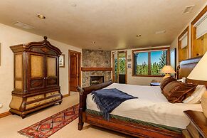 Miners Trail Road Home by iTrip Aspen Snowmass