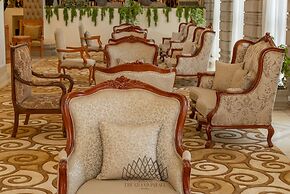 The Grand Palace Hotel