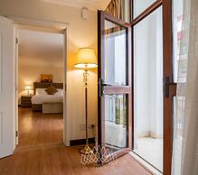 The Grand Palace Hotel